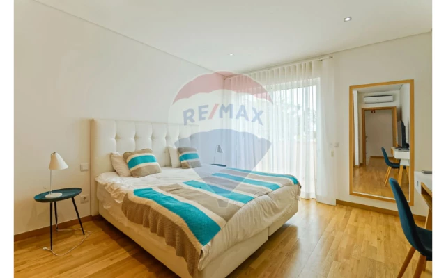 Moradia T7 para Arrendamento em Albufeira e Olhos de Água Foto 14