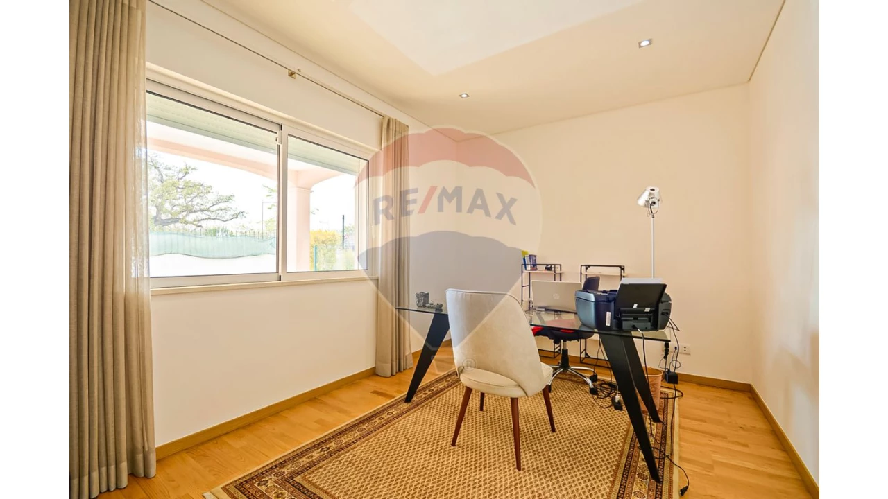 Moradia T7 para Arrendamento em Albufeira e Olhos de Água Foto 8