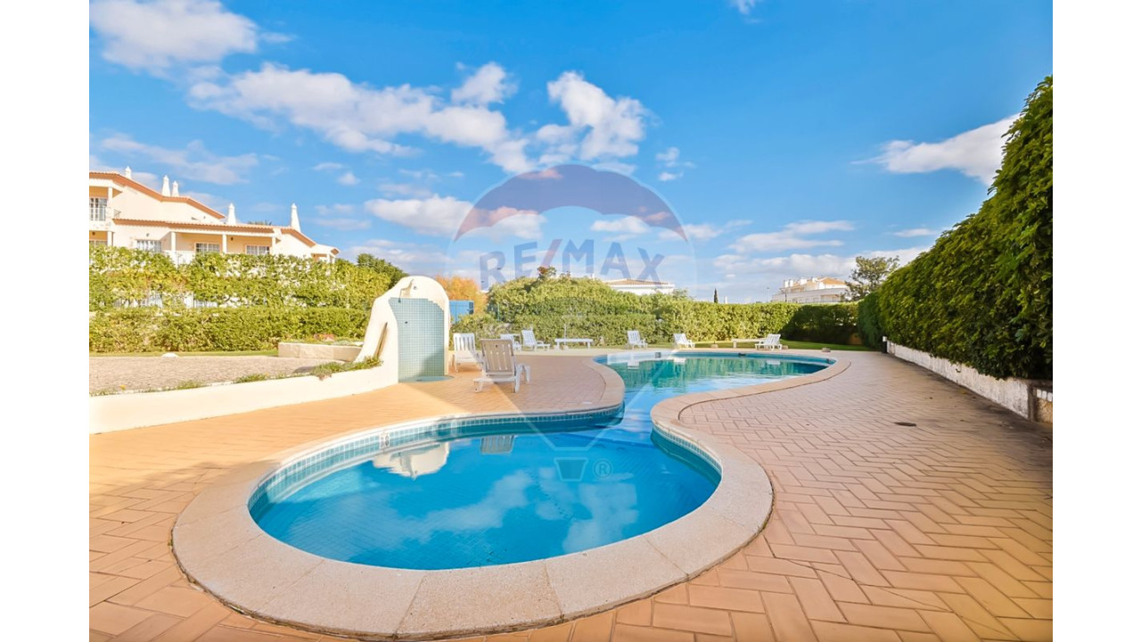 Apartamento T2 para Venda em Albufeira e Olhos de Água Foto 2