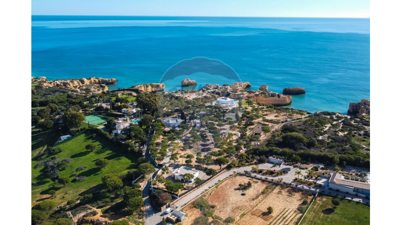 Moradia T5 para Venda em Albufeira e Olhos de Água Foto 7