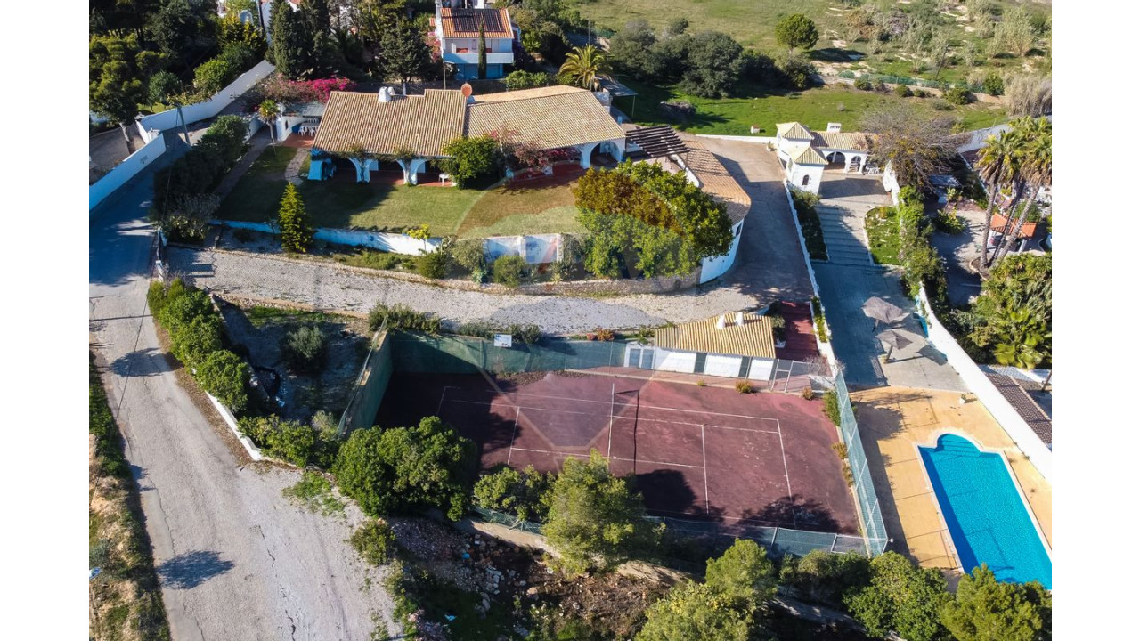 Moradia T5 para Venda em Albufeira e Olhos de Água Foto 5