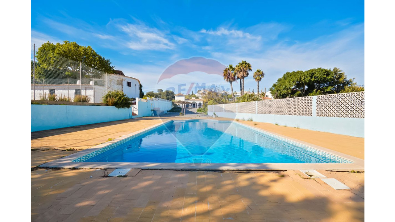 Moradia T5 para Venda em Albufeira e Olhos de Água Foto 10