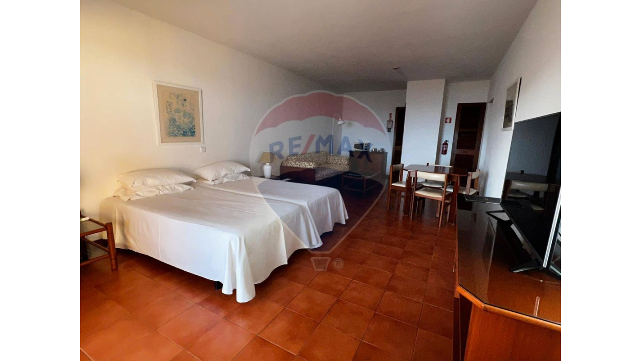 Apartamento para Venda em Quarteira Foto 11