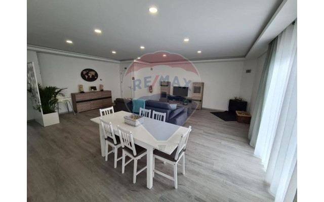 Moradia T6 para Venda em Almancil
