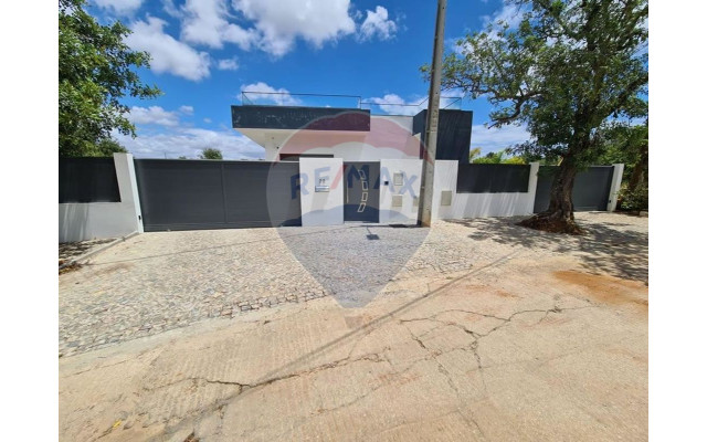 Moradia T6 para Venda em Almancil