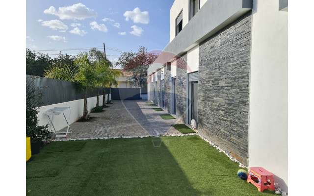 Moradia T6 para Venda em Almancil