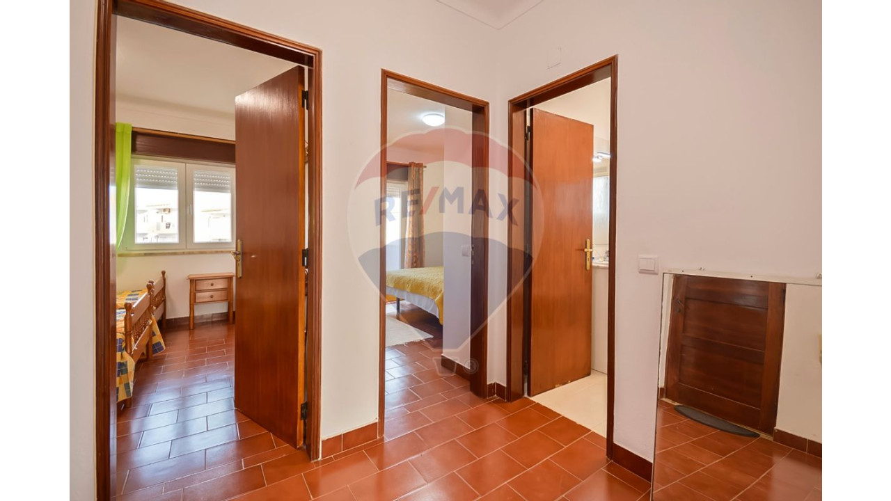 Apartamento T2 para Venda em Albufeira e Olhos de Água Foto 3