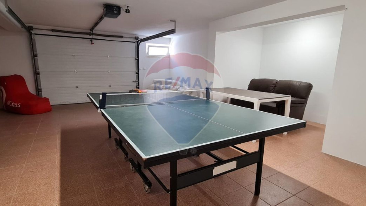 Moradia T4 para Venda em Guia Foto 33