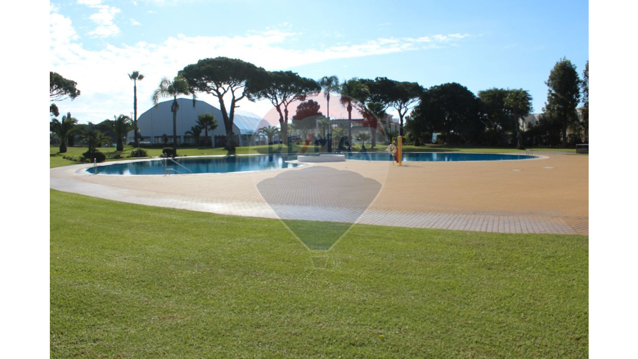 Apartamento T2 para Venda em Quarteira Foto 4