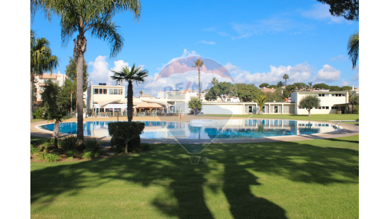 Apartamento T2 para Venda em Quarteira Foto 7