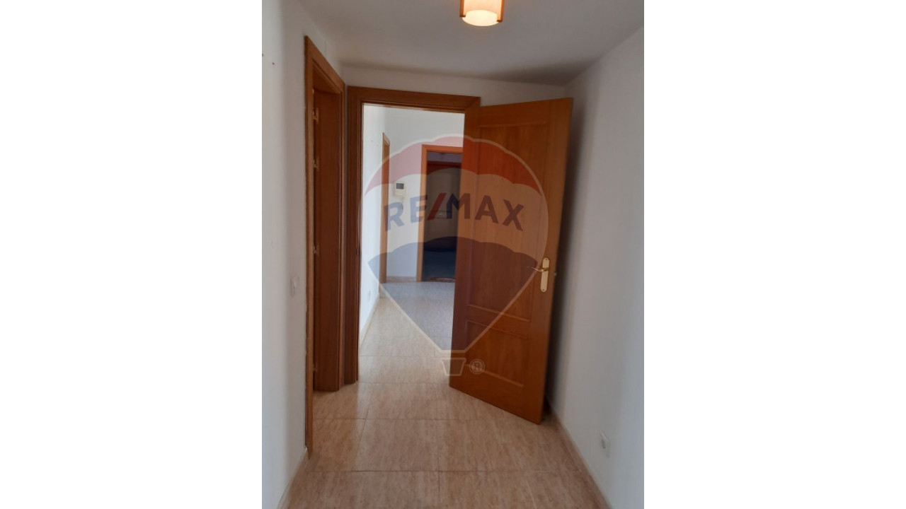 Apartamento T2 para Venda em Quarteira Foto 25