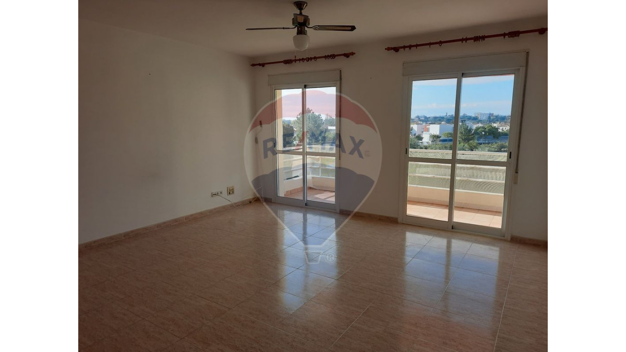 Apartamento T2 para Venda em Quarteira Foto 13