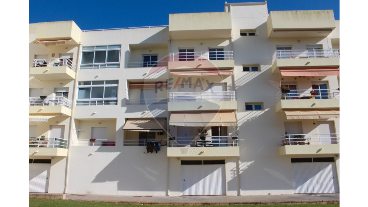 Apartamento T2 para Venda em Quarteira Foto 9