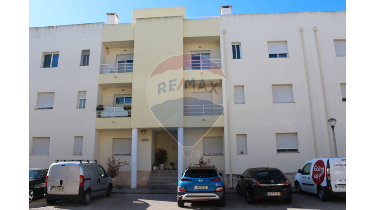 Apartamento T2 para Venda em Quarteira Foto 3