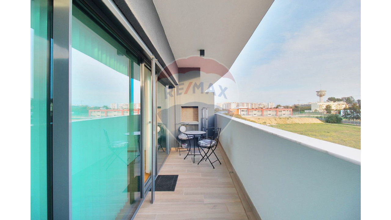 Apartamento T2 para Venda em Faro (Sé e São Pedro) Foto 4
