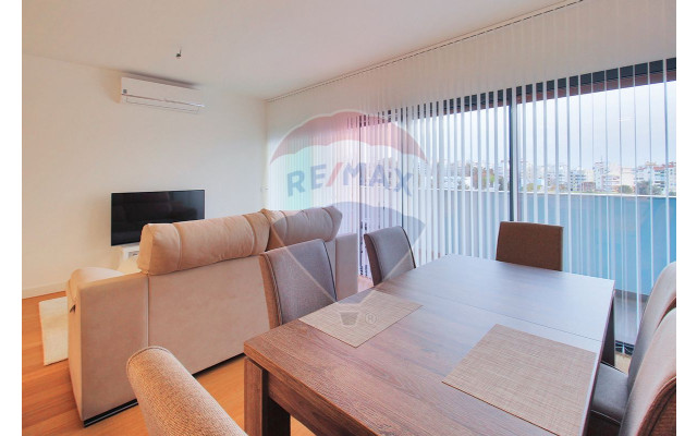 Apartamento T2 para Venda em Faro (Sé e São Pedro)