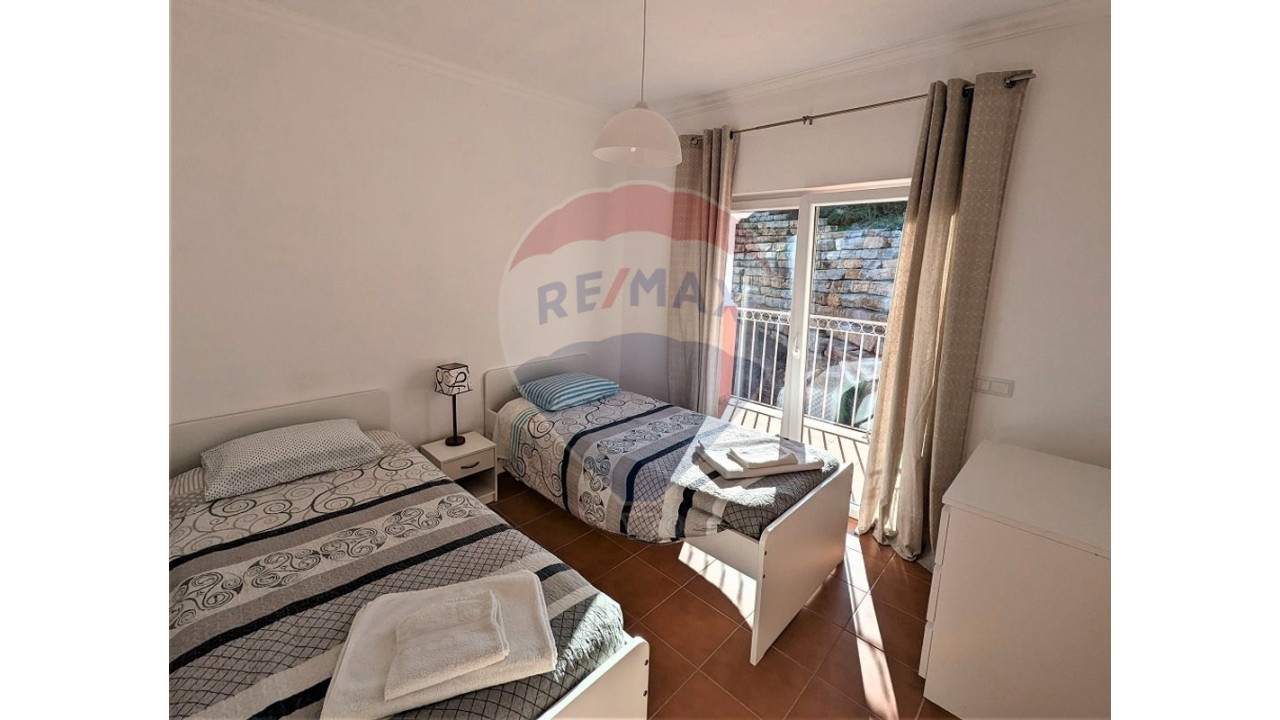 Apartamento T2 para Venda em Aljezur Foto 9