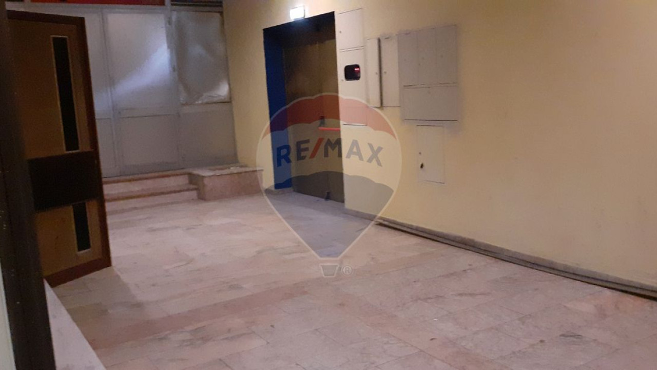 Loja para Venda em Albufeira e Olhos de Água Foto 9