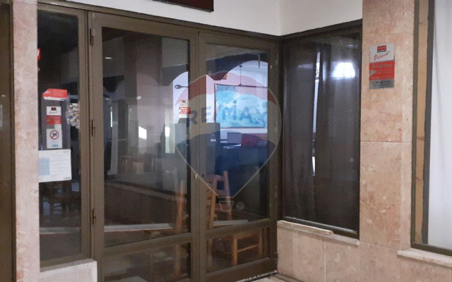 Loja para Venda em Albufeira e Olhos de Água