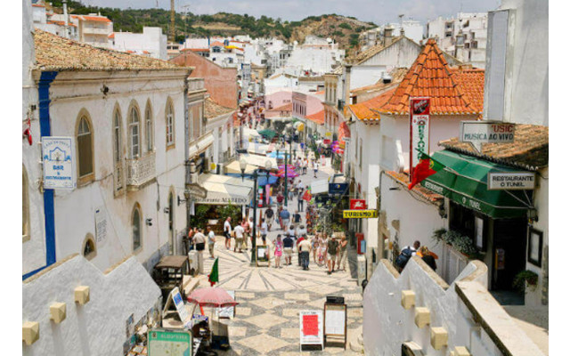 Loja para Venda em Albufeira e Olhos de Água