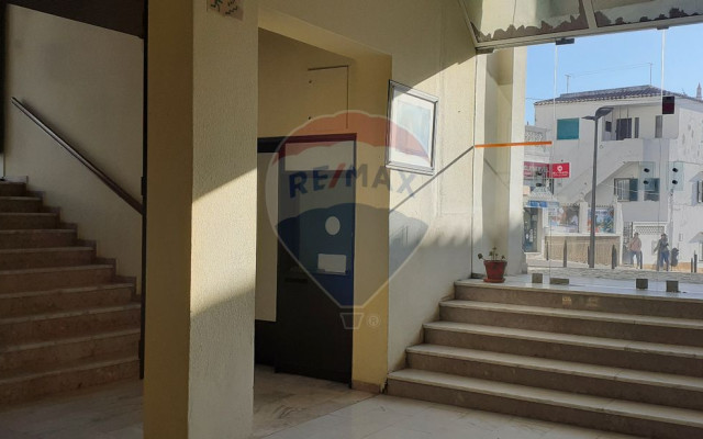 Loja para Venda em Albufeira e Olhos de Água