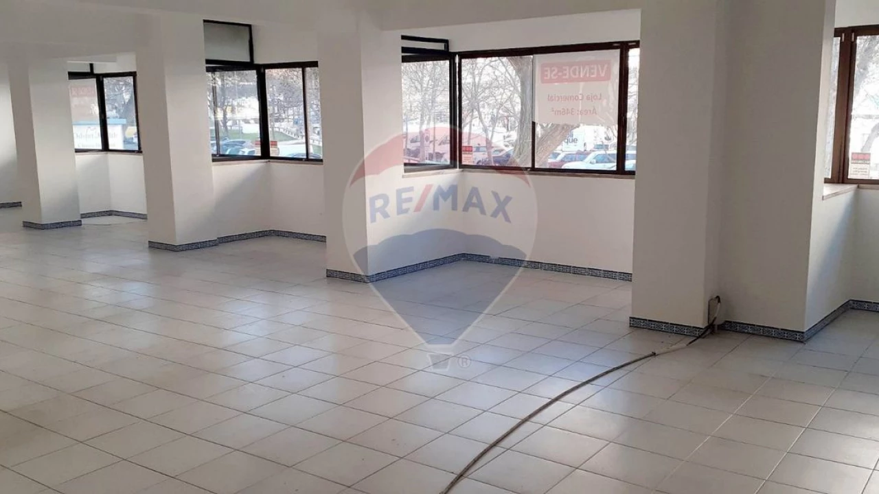 Loja para Venda em Albufeira e Olhos de Água Foto 5