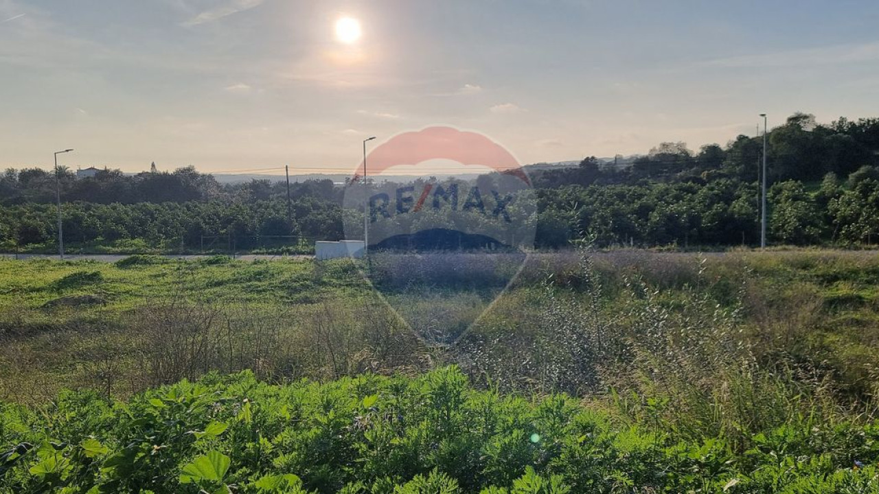 Terreno P/ Prédio para Venda em Tavira (Santa Maria e Santiago) Foto 1