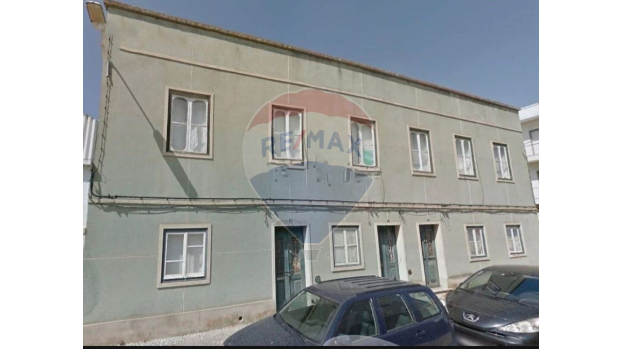 Prédio para Venda em Vila Real de Santo Antonio Foto 3