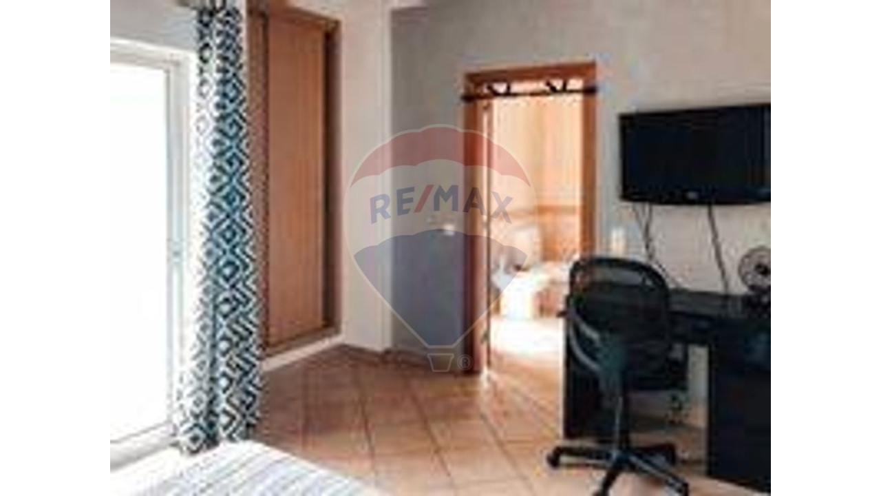 Moradia T4 para Venda em Albufeira e Olhos de Água Foto 16