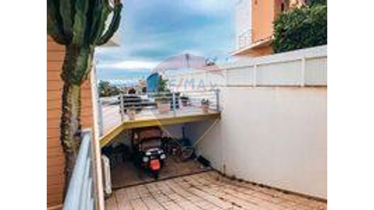 Moradia T4 para Venda em Albufeira e Olhos de Água Foto 10