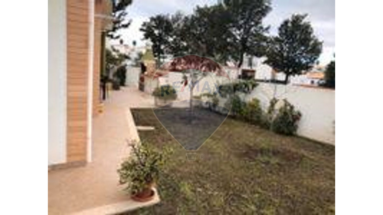 Moradia T4 para Venda em Albufeira e Olhos de Água Foto 20