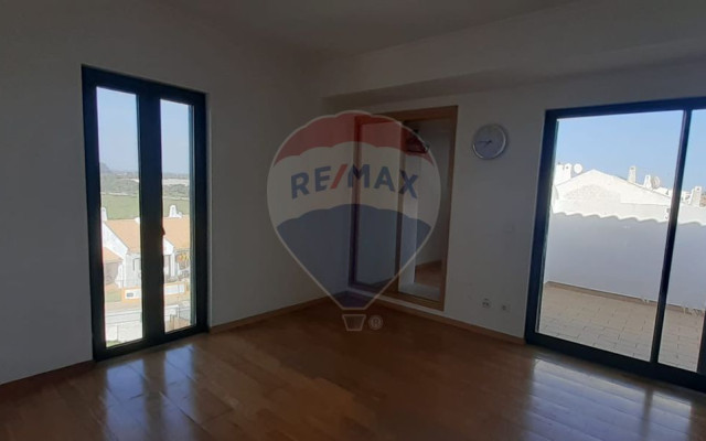 Moradia T3 para Venda em Albufeira e Olhos de Água