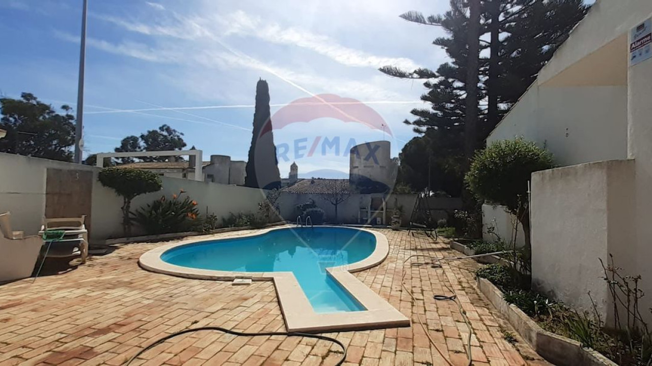 Moradia T4 para Venda em Albufeira e Olhos de Água Foto 15