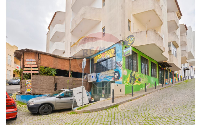 Loja para Venda em Albufeira e Olhos de Água