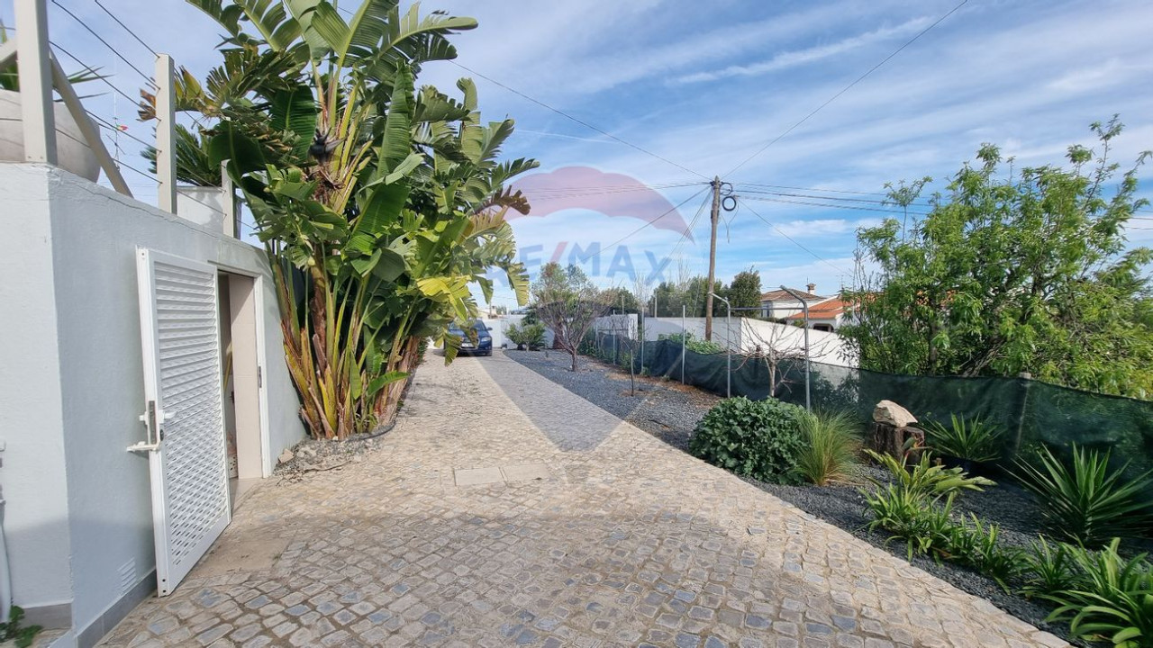 Moradia T3 para Venda em Boliqueime Foto 44