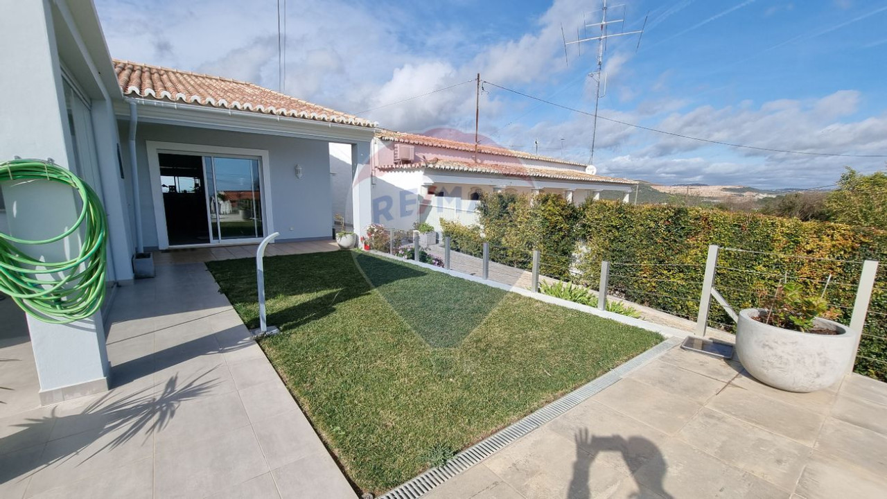 Moradia T3 para Venda em Boliqueime Foto 5
