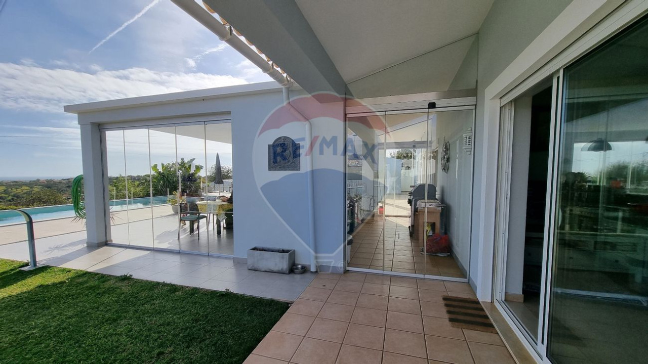 Moradia T3 para Venda em Boliqueime Foto 8