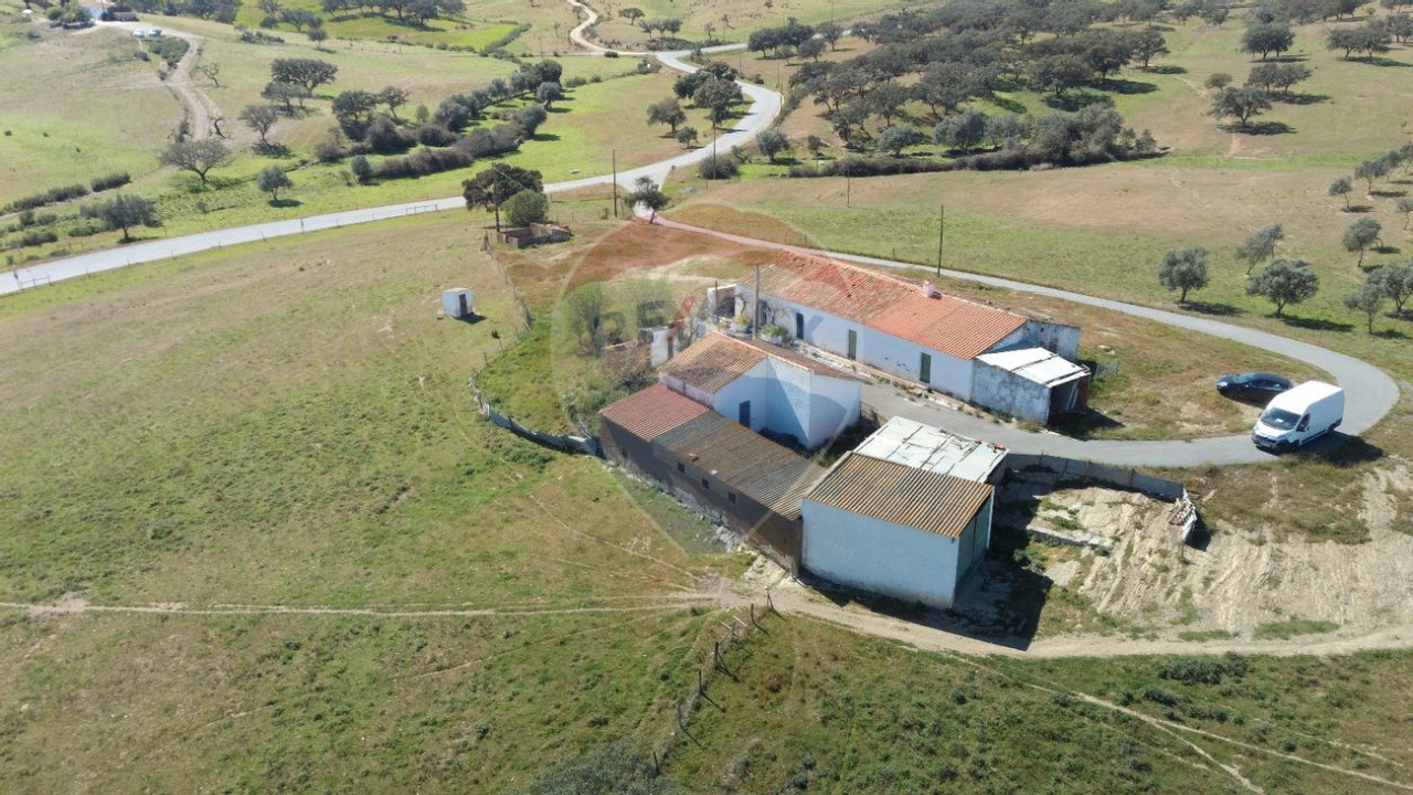 Quinta T1 para Venda em Almodôvar e Graça dos Padrões Foto 2