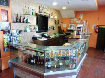 Negócio para Venda em Santa Marta de Portuzelo