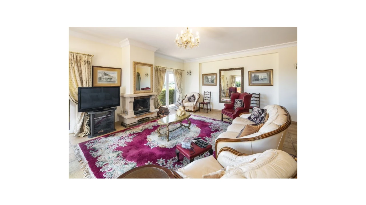 Moradia T7 para Venda em Porches Foto 34