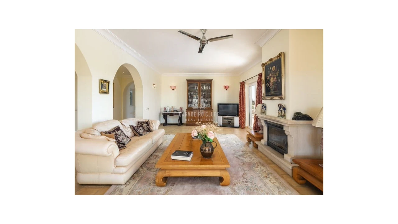 Moradia T7 para Venda em Porches Foto 5