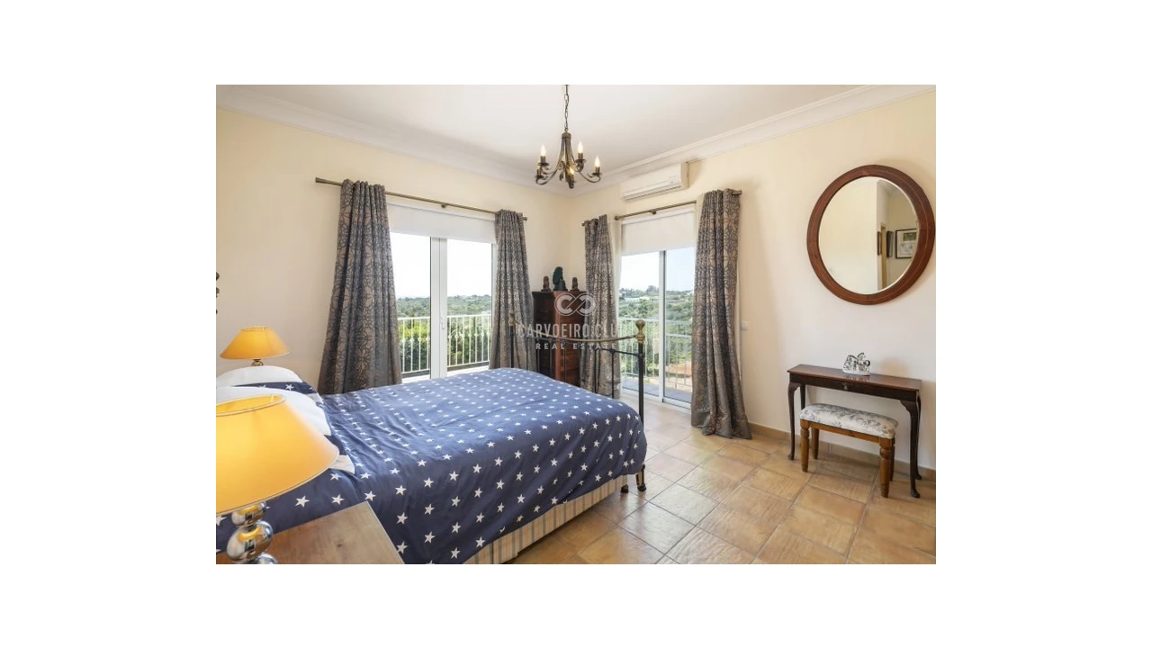 Moradia T7 para Venda em Porches Foto 27