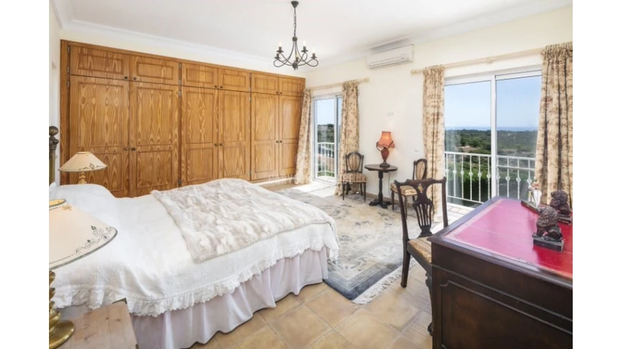 Moradia T7 para Venda em Porches Foto 32