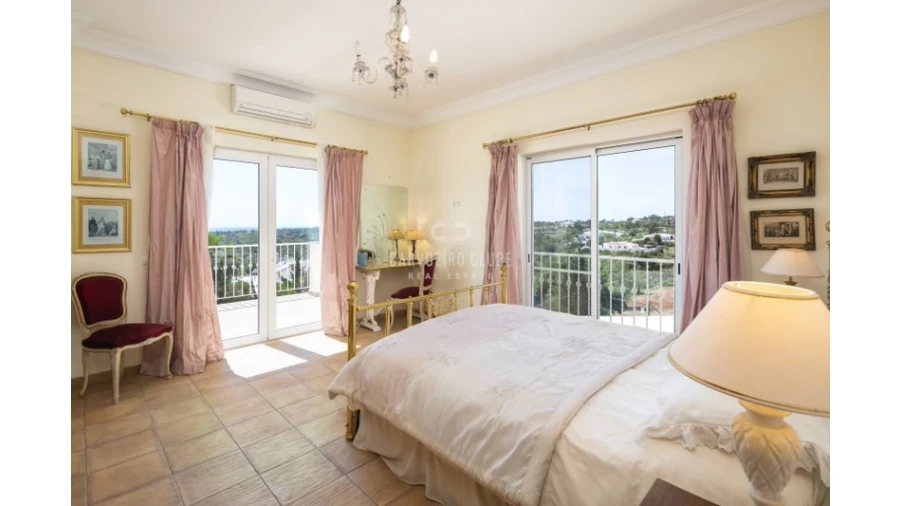 Moradia T7 para Venda em Porches Foto 29