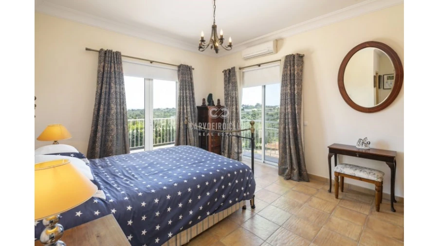 Moradia T7 para Venda em Porches Foto 27