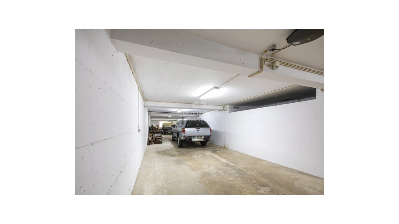 Moradia T7 para Venda em Porches Foto 20