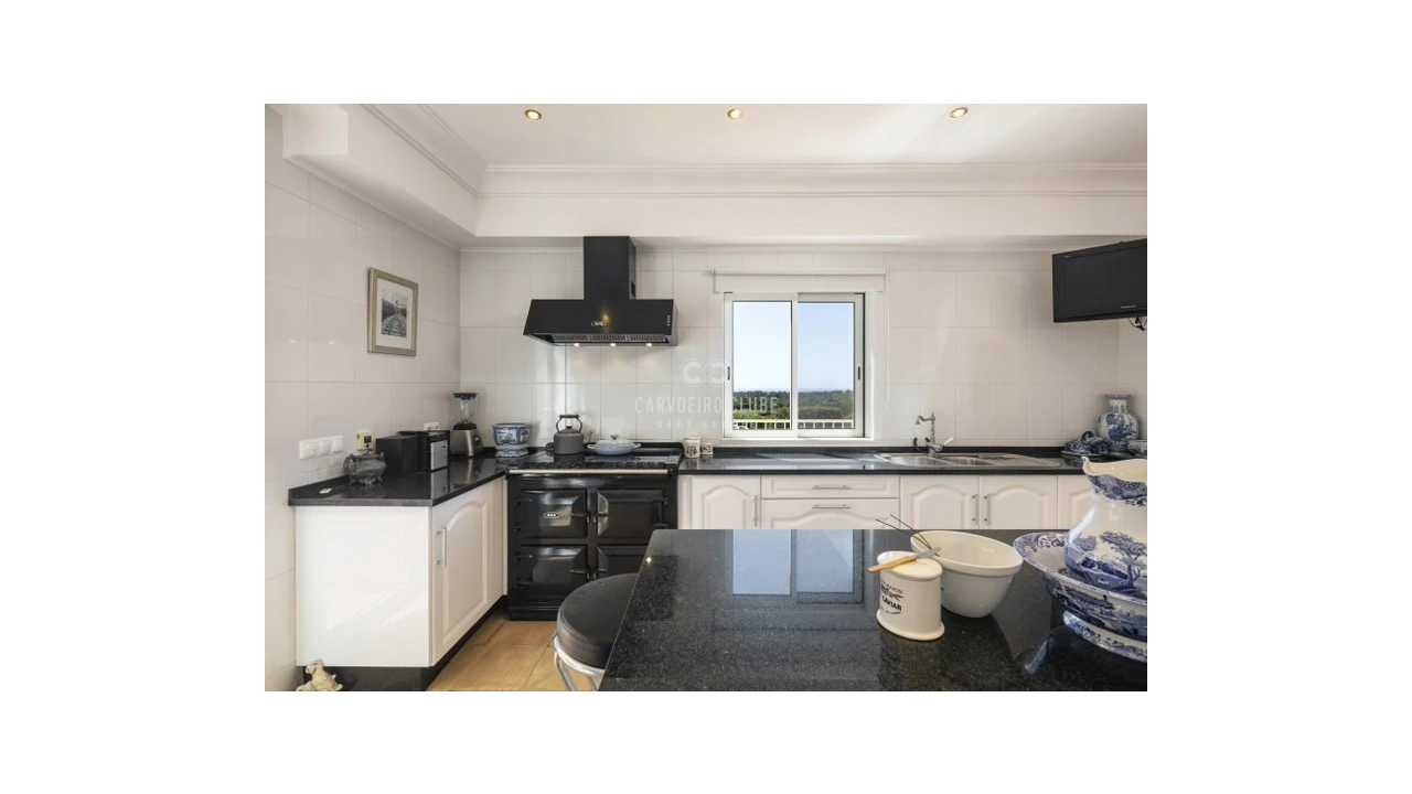 Moradia T7 para Venda em Porches Foto 18