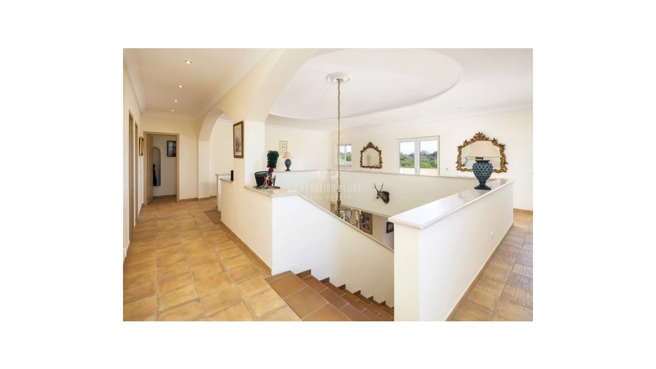 Moradia T7 para Venda em Porches Foto 21