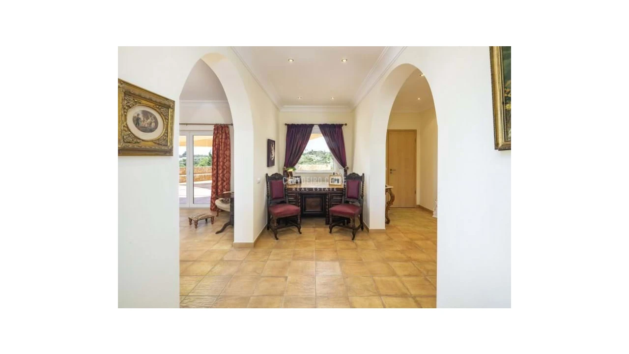 Moradia T7 para Venda em Porches Foto 16