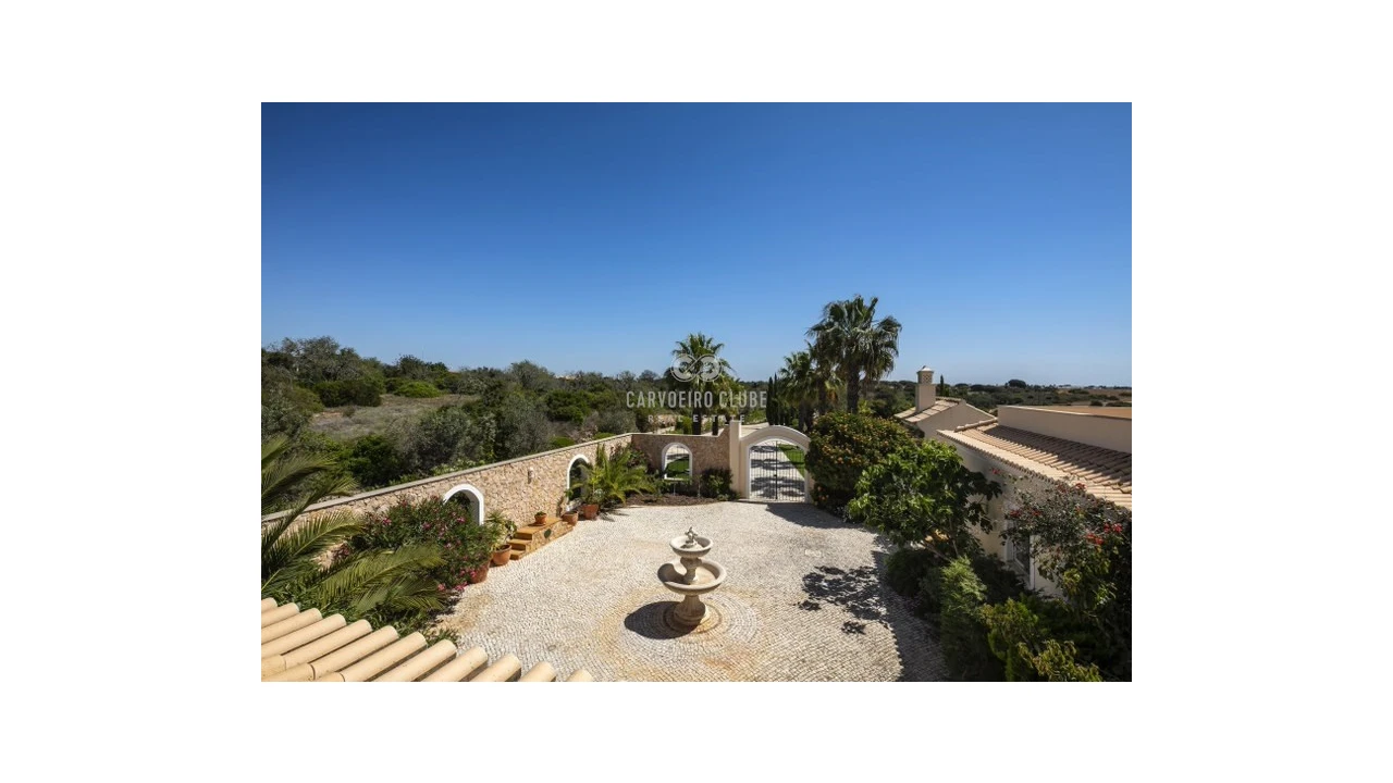 Moradia T7 para Venda em Porches Foto 23